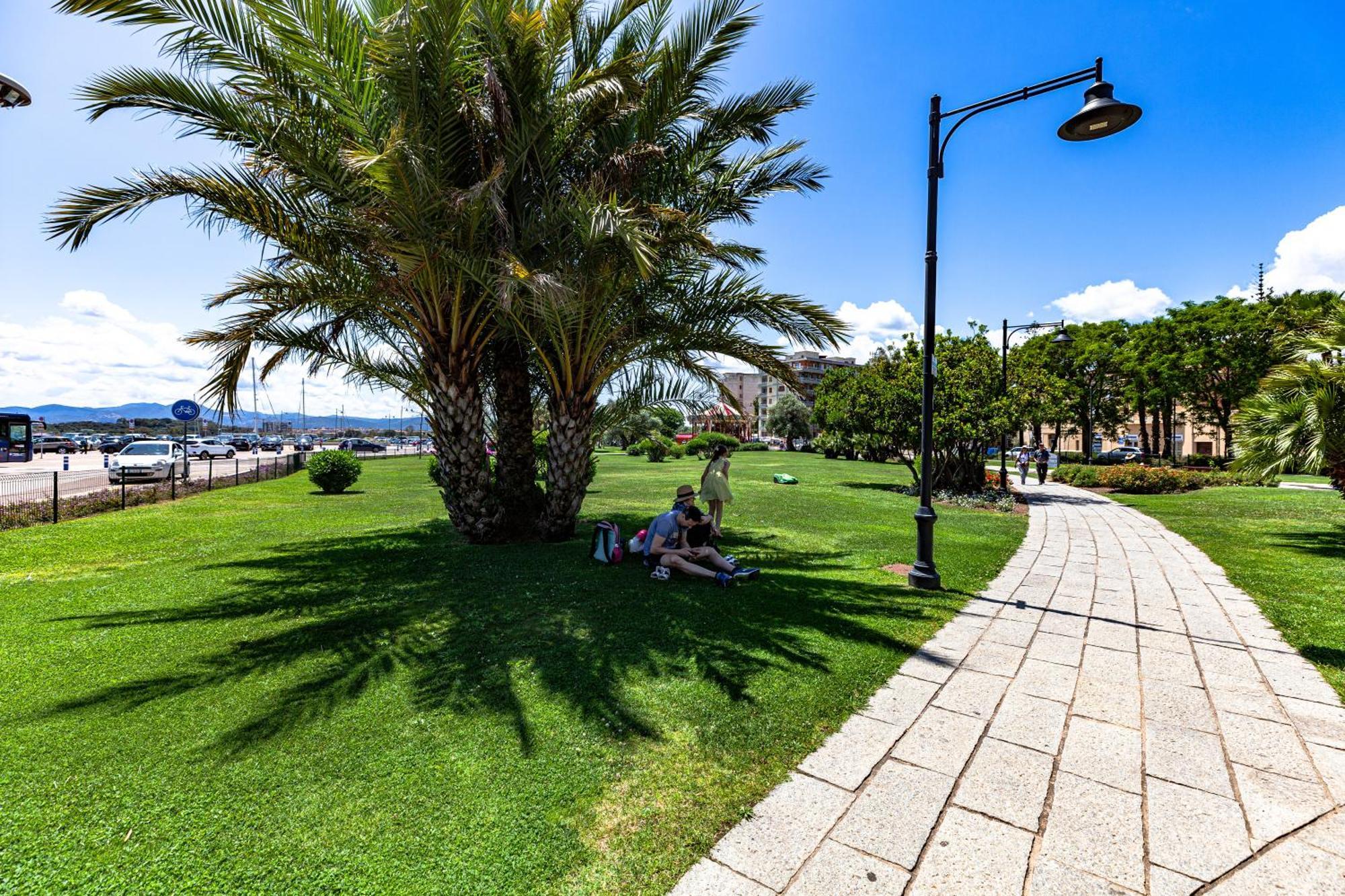Cavour Living * Olbia